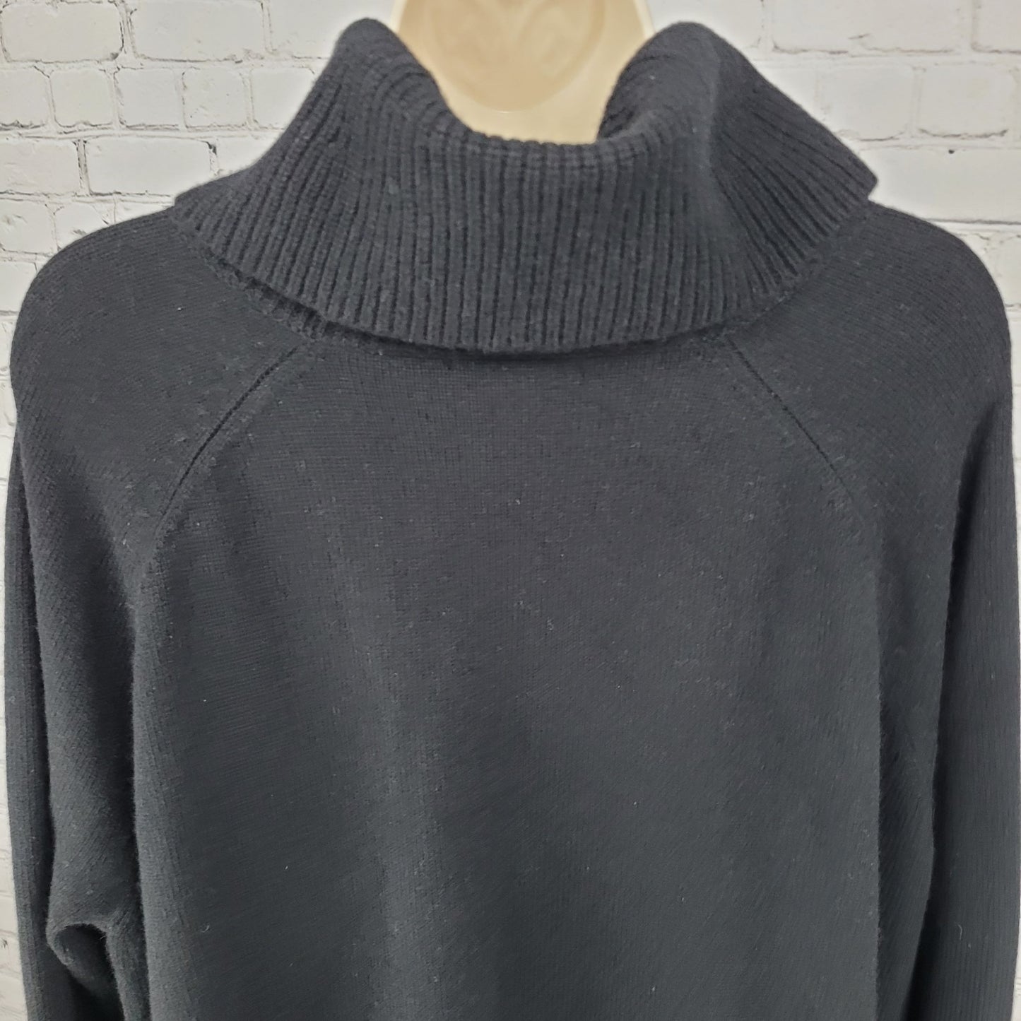 Athleta Black Merino Fine Wool & Cashmere Turtleneck Pullover Sweater Size XL