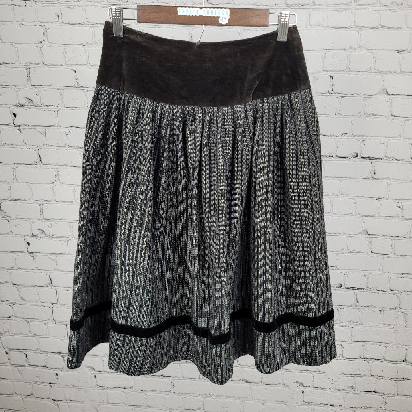 VTG New Expressions Bobbie Brooks Wool Blend Velvet Accents Midi Skirt USA 9/10