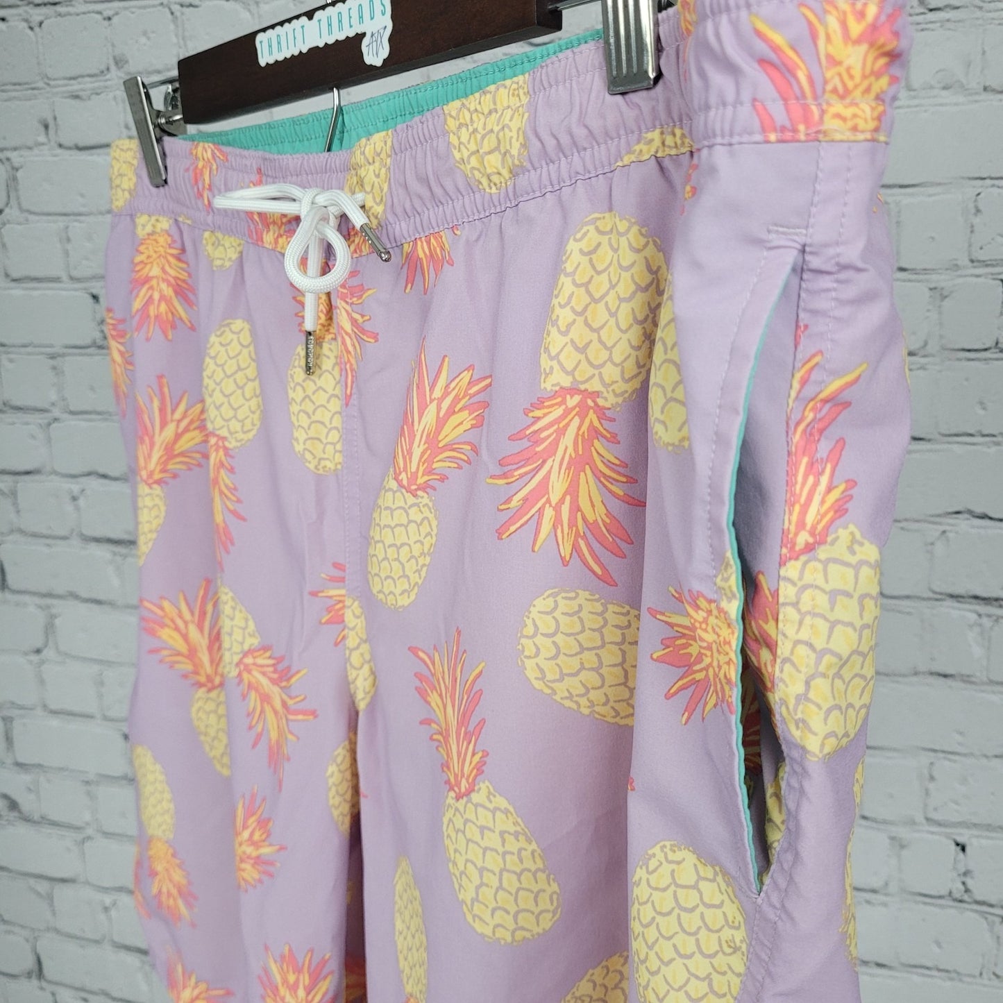 Bonobos Purple Pineapple Mesh Lined Board Shorts Swim Trunks Size Medium M