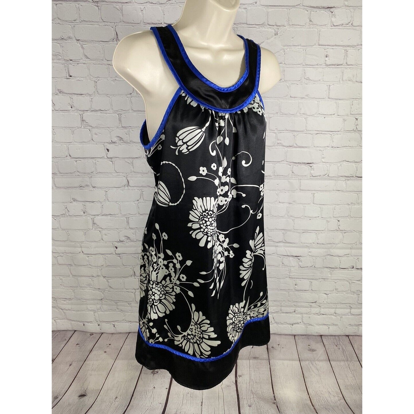 VTG Ruby Rox Black White Blue Satin Floral Sleeveless Tent Mini Dress 5 XS