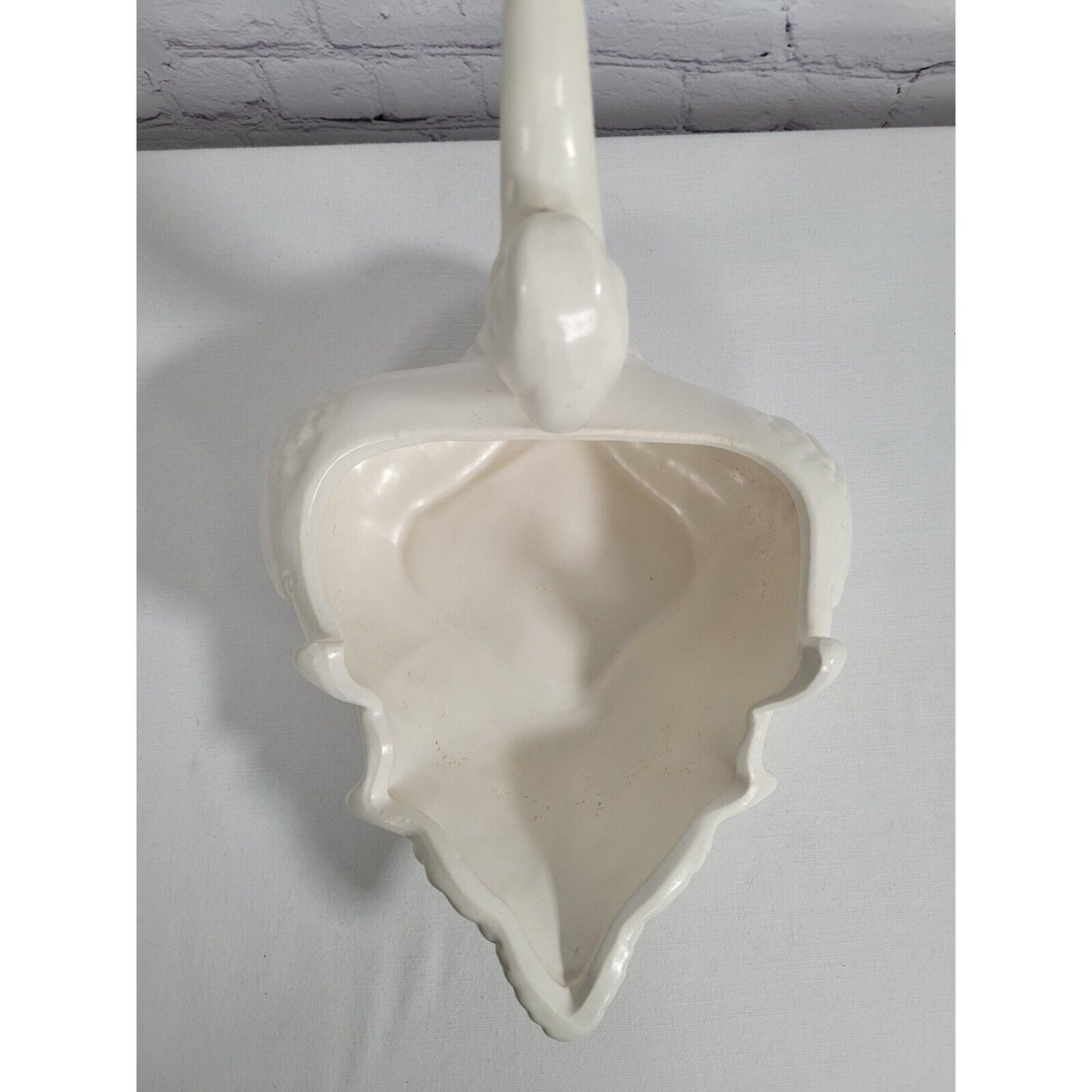 Hull Pottery Imperial MCM #23 White Swan & 4 Babies Planter 1950’s Centerpiece