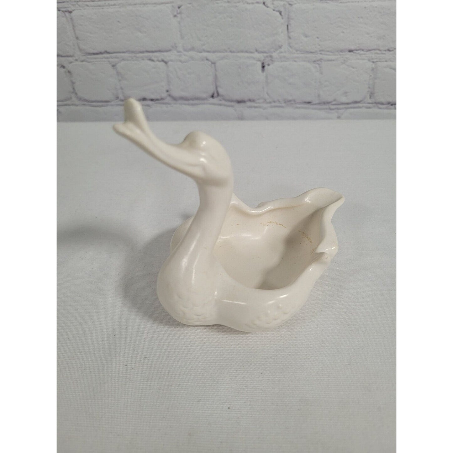 Hull Pottery Imperial MCM #23 White Swan & 4 Babies Planter 1950’s Centerpiece