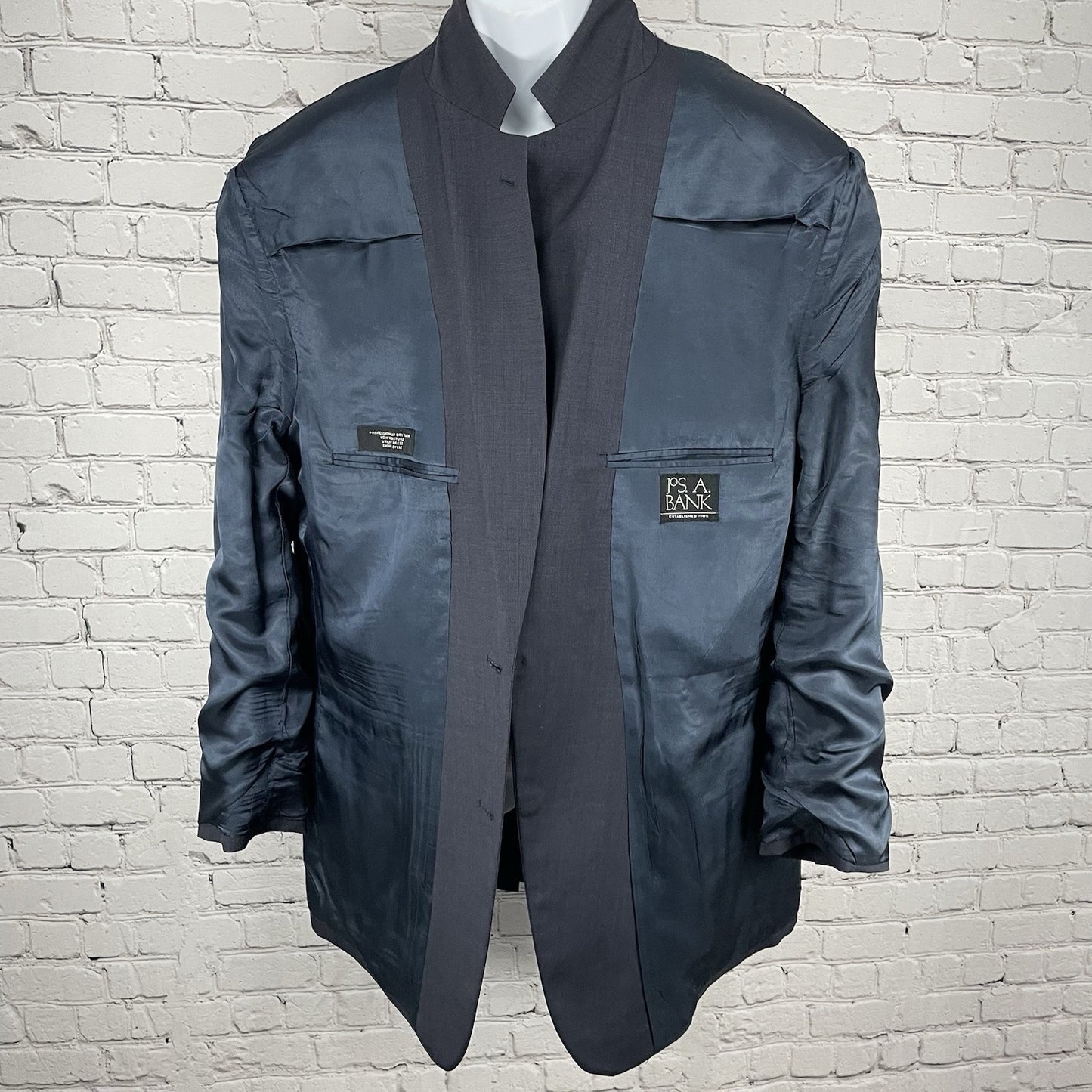 Jos A Bank Navy 100% Wool Gordon 2 Button Notch Blazer Sport Coat Size 46L