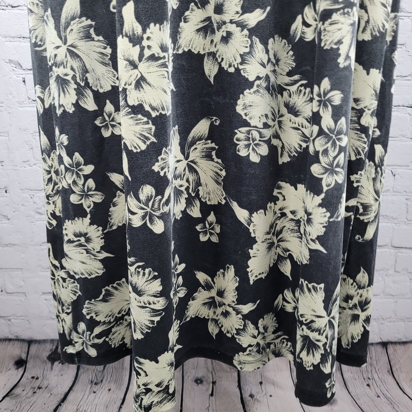 VTG Royal Creations Black & Ivory Tropical Floral Made In Hawaii Dress Size XL