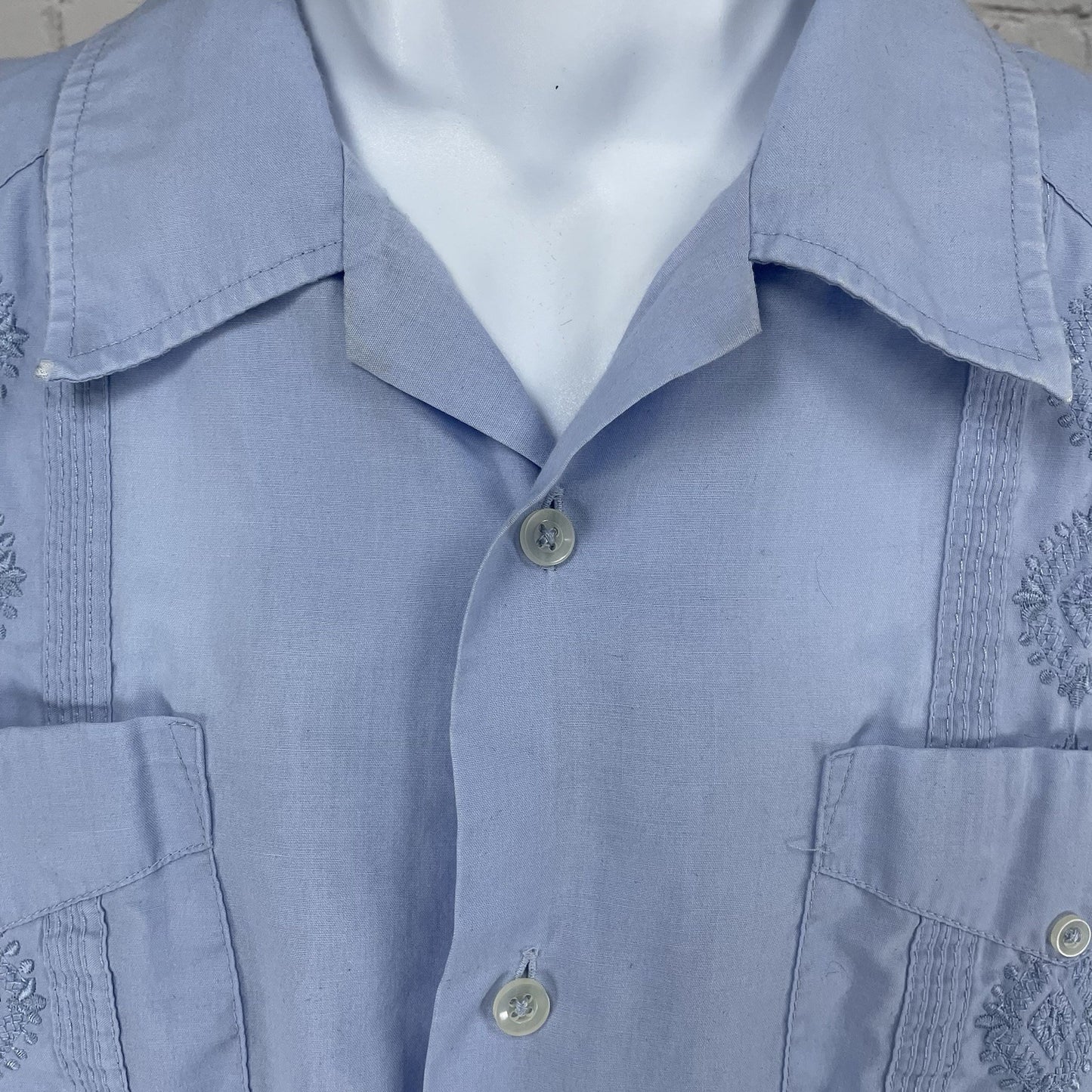 John Henry Blue Embroidered Guayabera Lightweight Button Short Sleeve Shirt XL