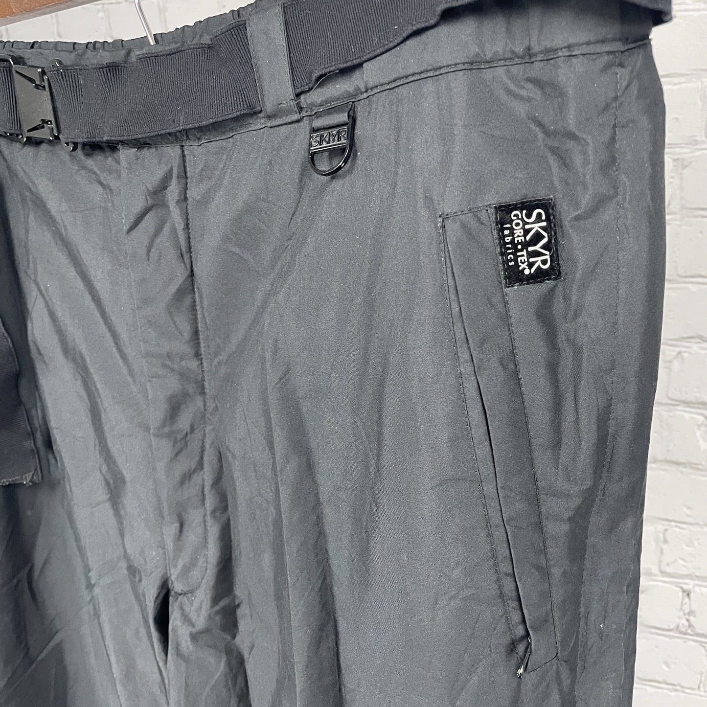 SKYR Black Gore Tex Belted Insulated Zip Pockets Snow Ski Pants Size XL (36x32)