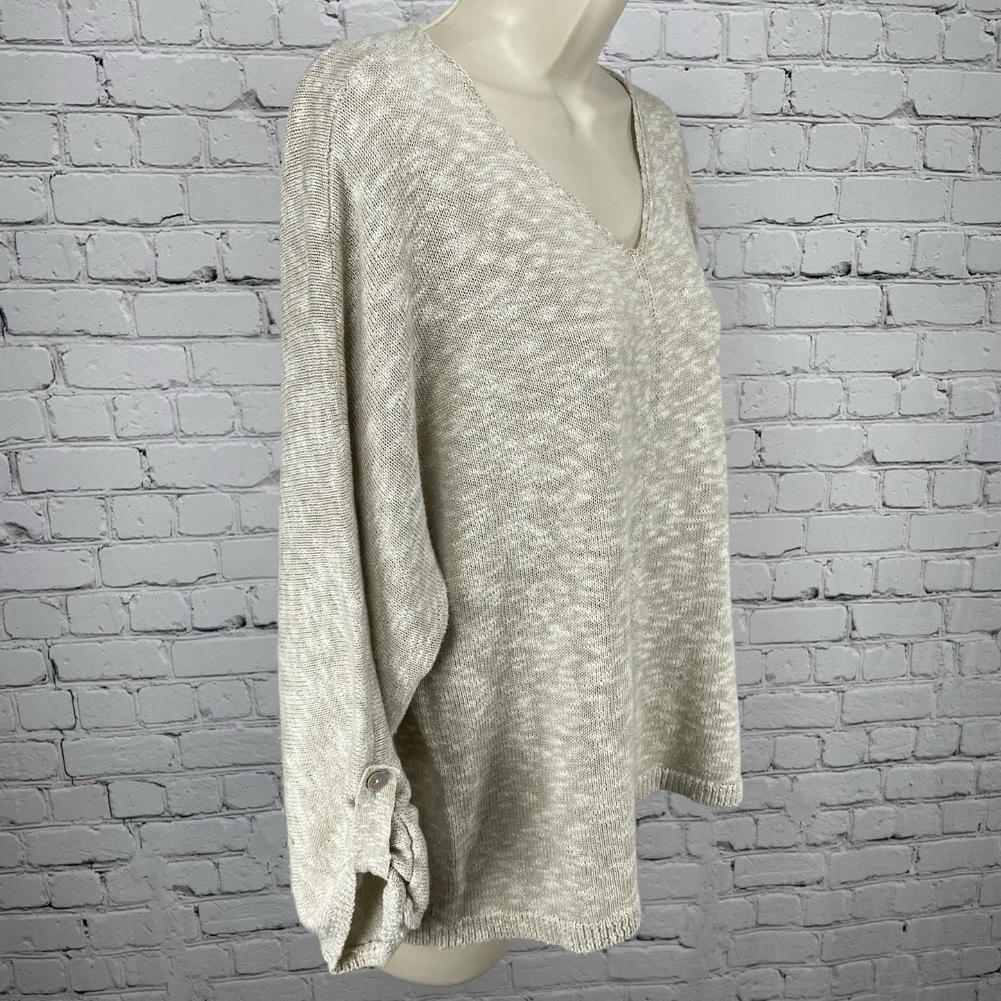 Chico’s Beige Knit Pullover Lightweight Roll Tab 3/4 Sleeve Sweater Size 2 US 12