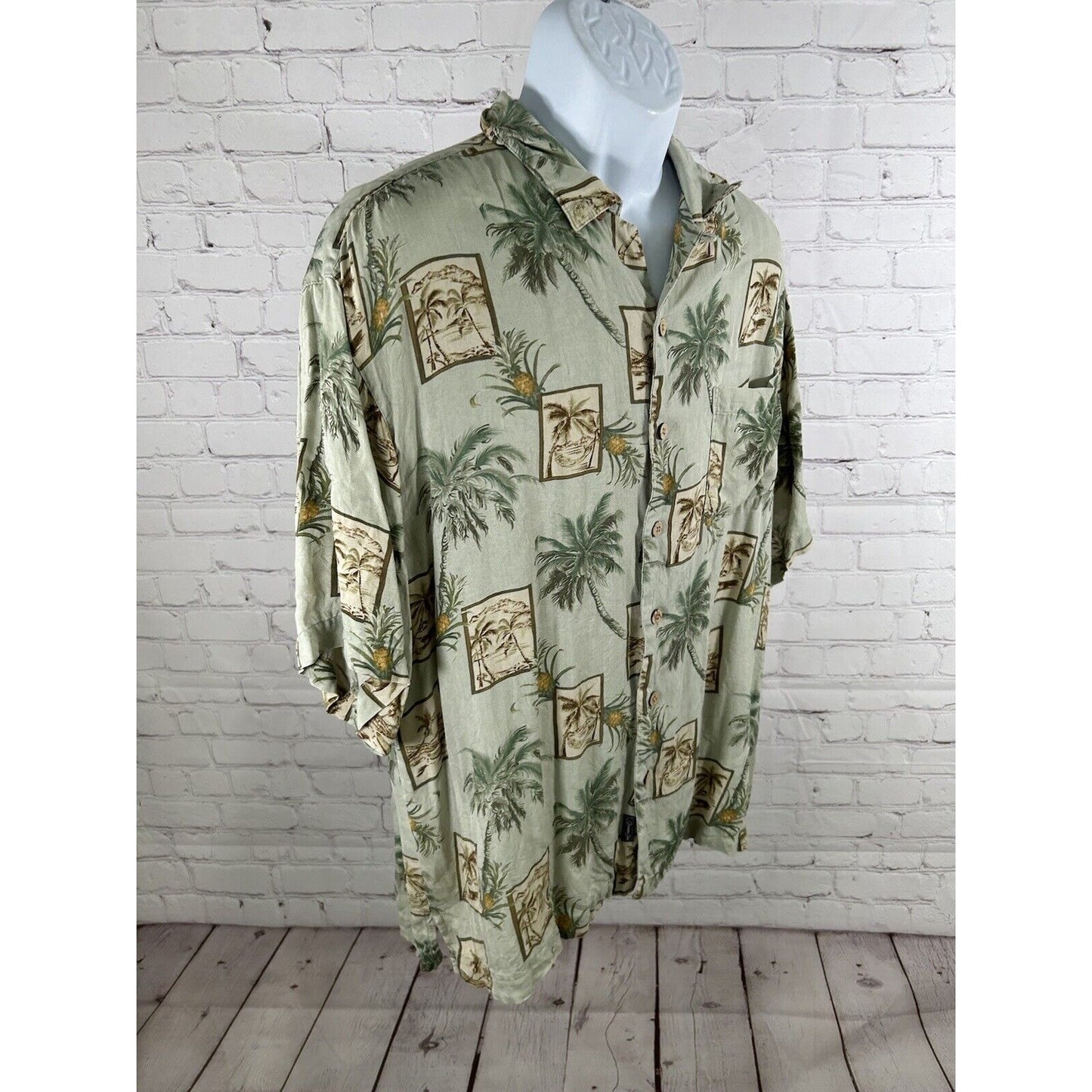 Bermuda Bay 100% Silk Hawaiian Tropical Button Front Shirt Short Sleeves Mens L