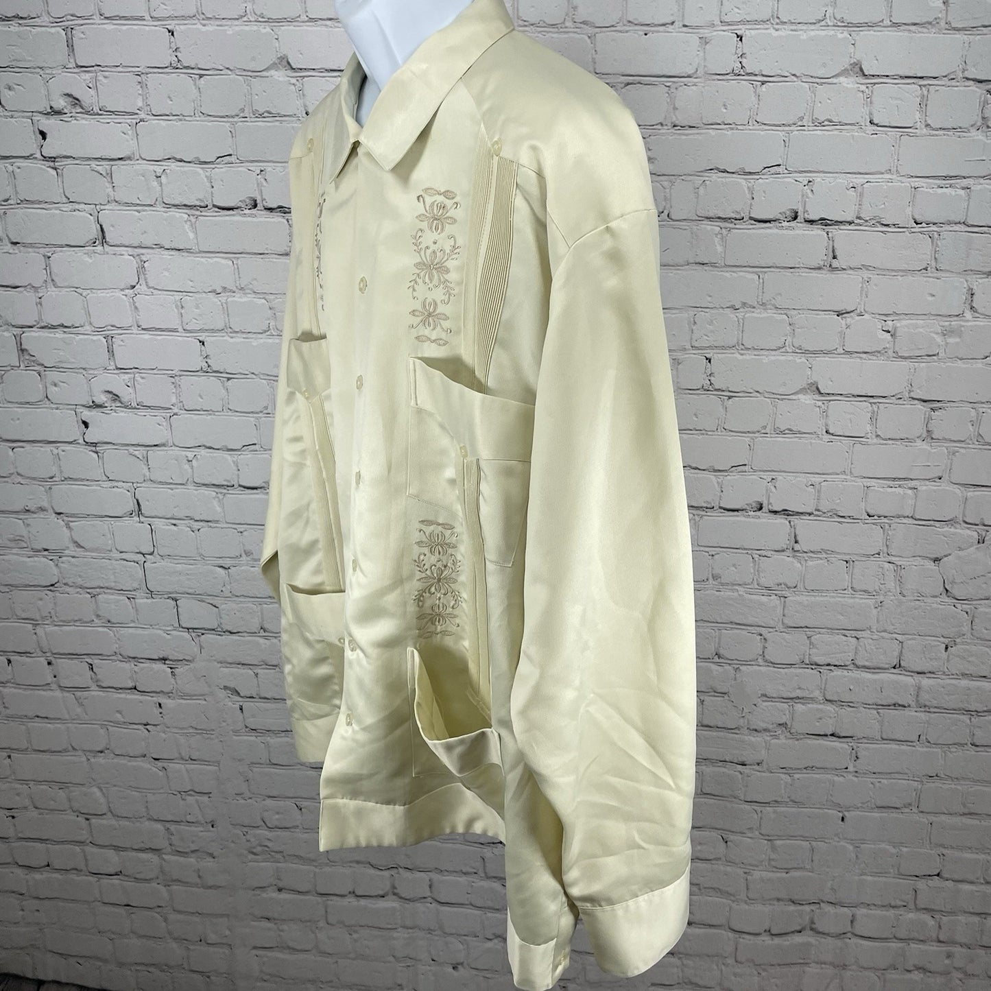 Campos Copacabana Ivory Embroidered Long Sleeve Button Up Guayabera Size 50