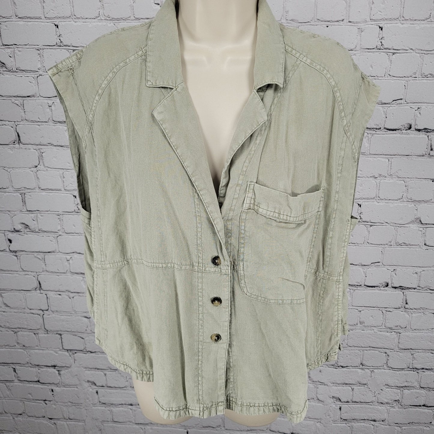 We The Free Urban Outfitters Muted Green Linen Blend Boxy Shirt Size Medium M