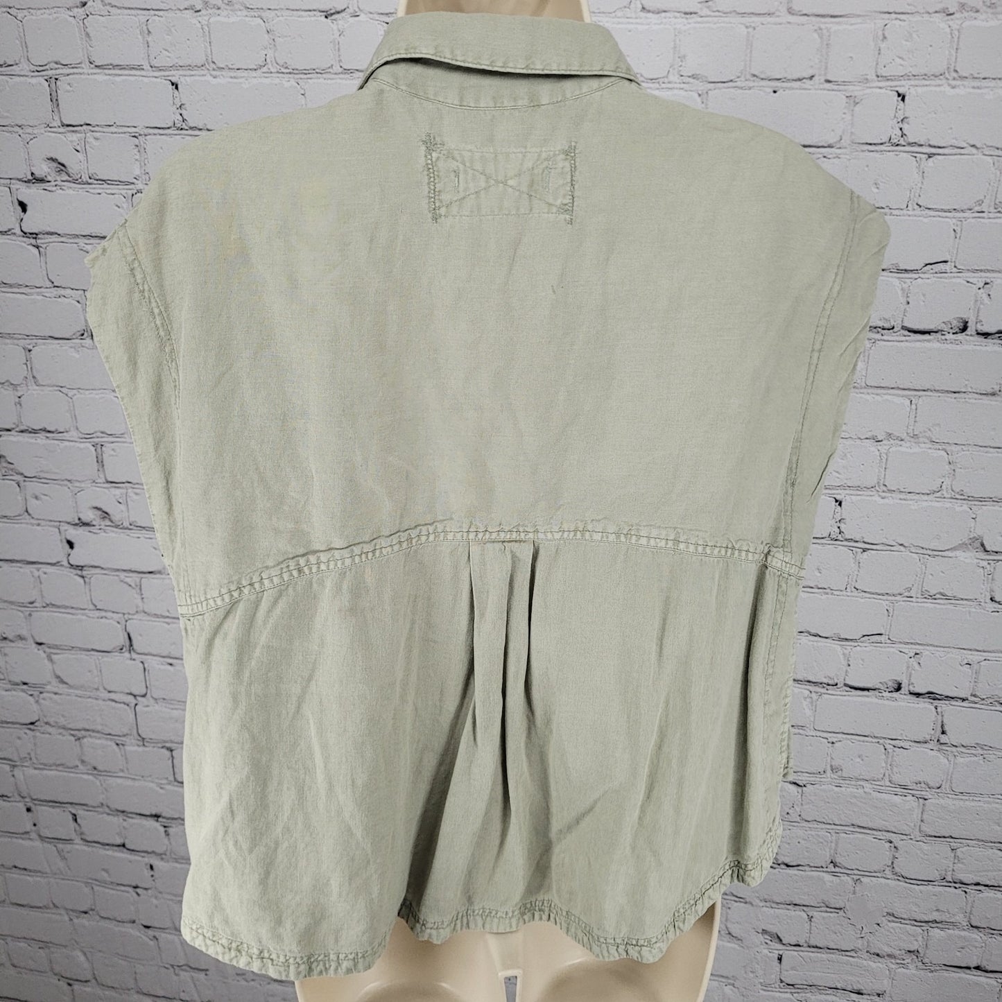 We The Free Urban Outfitters Muted Green Linen Blend Boxy Shirt Size Medium M