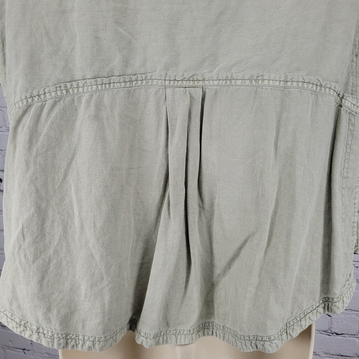 We The Free Urban Outfitters Muted Green Linen Blend Boxy Shirt Size Medium M