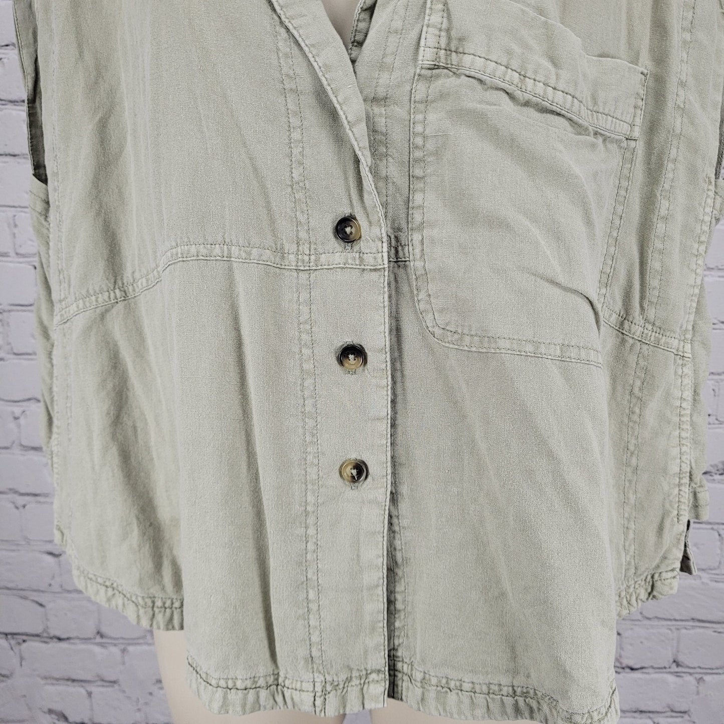 We The Free Urban Outfitters Muted Green Linen Blend Boxy Shirt Size Medium M