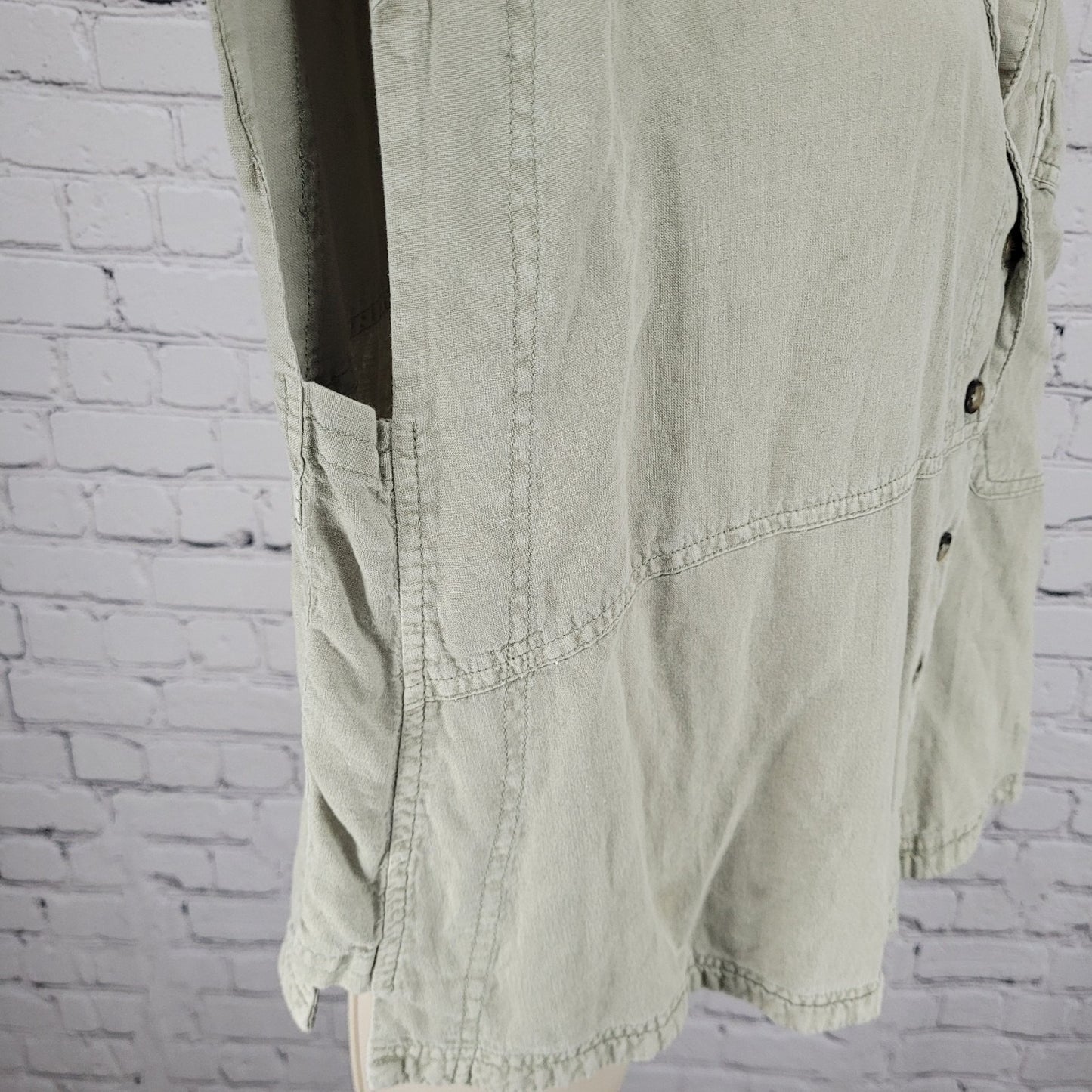 We The Free Urban Outfitters Muted Green Linen Blend Boxy Shirt Size Medium M
