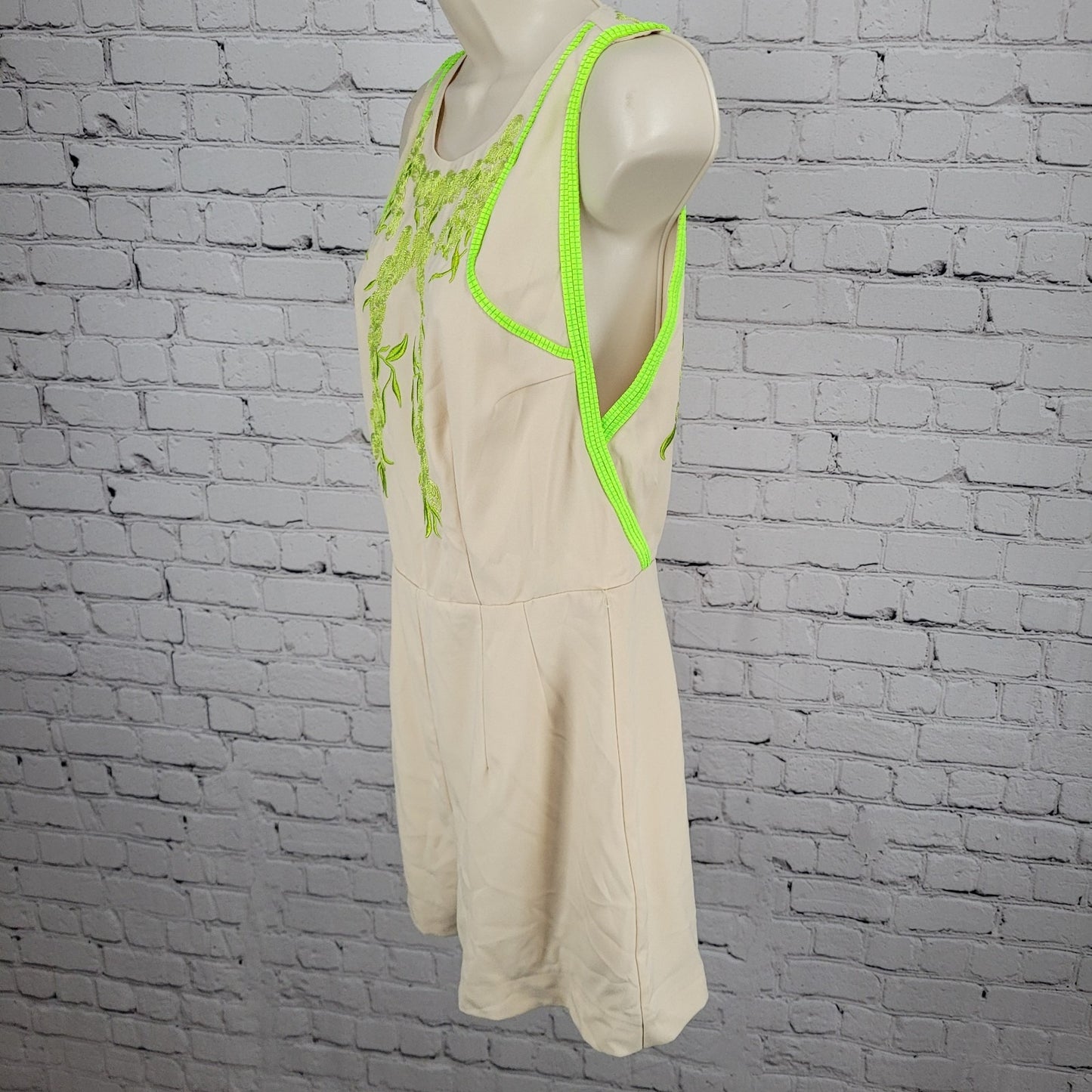 Rocco Lola Beige Green Embroidered Sleeveless Romper USA Made Size Large L