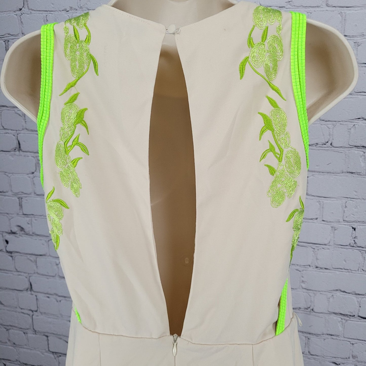 Rocco Lola Beige Green Embroidered Sleeveless Romper USA Made Size Large L