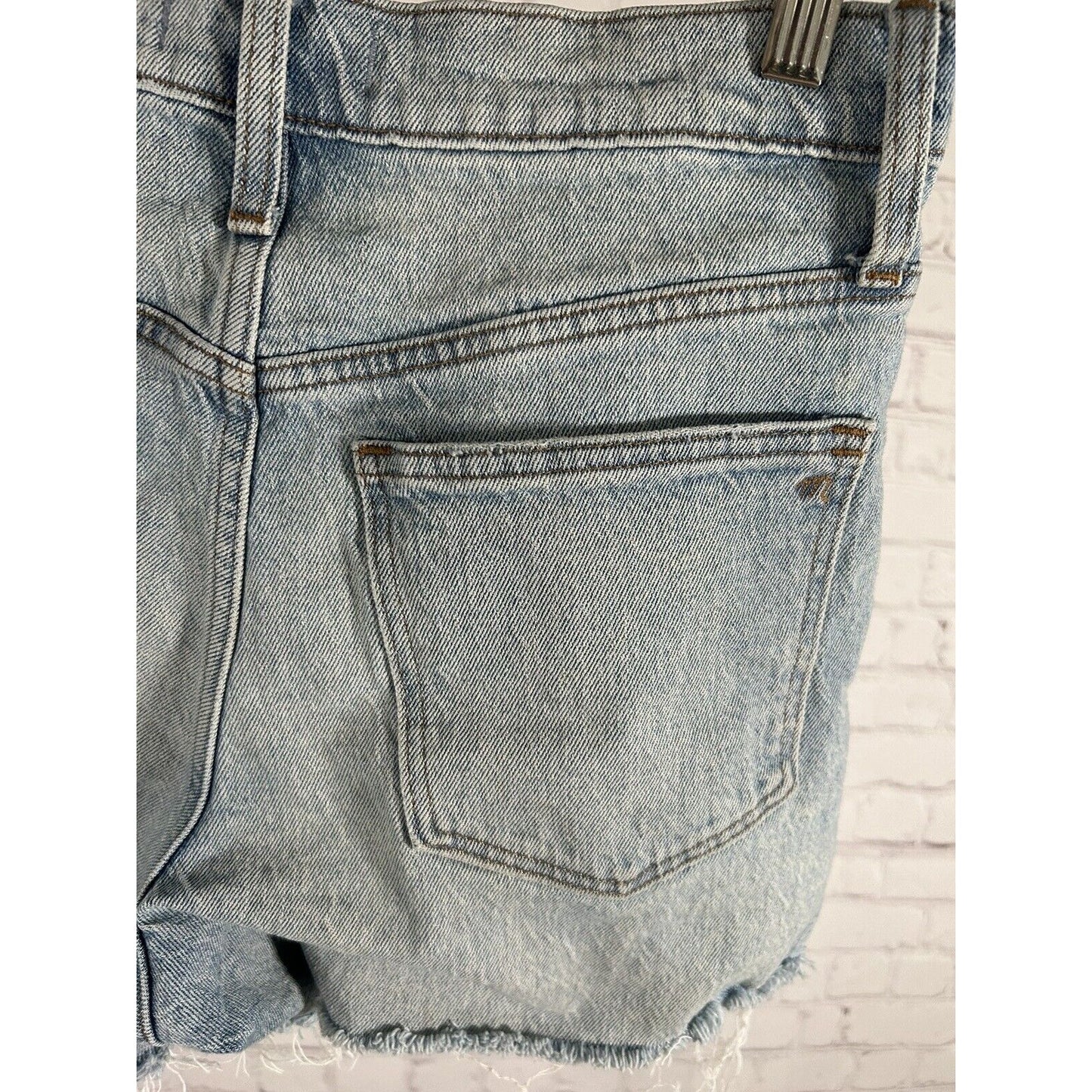 Madewell Light Wash Denim Distressed High Rise Shorts Women’s (27 x 3.5)
