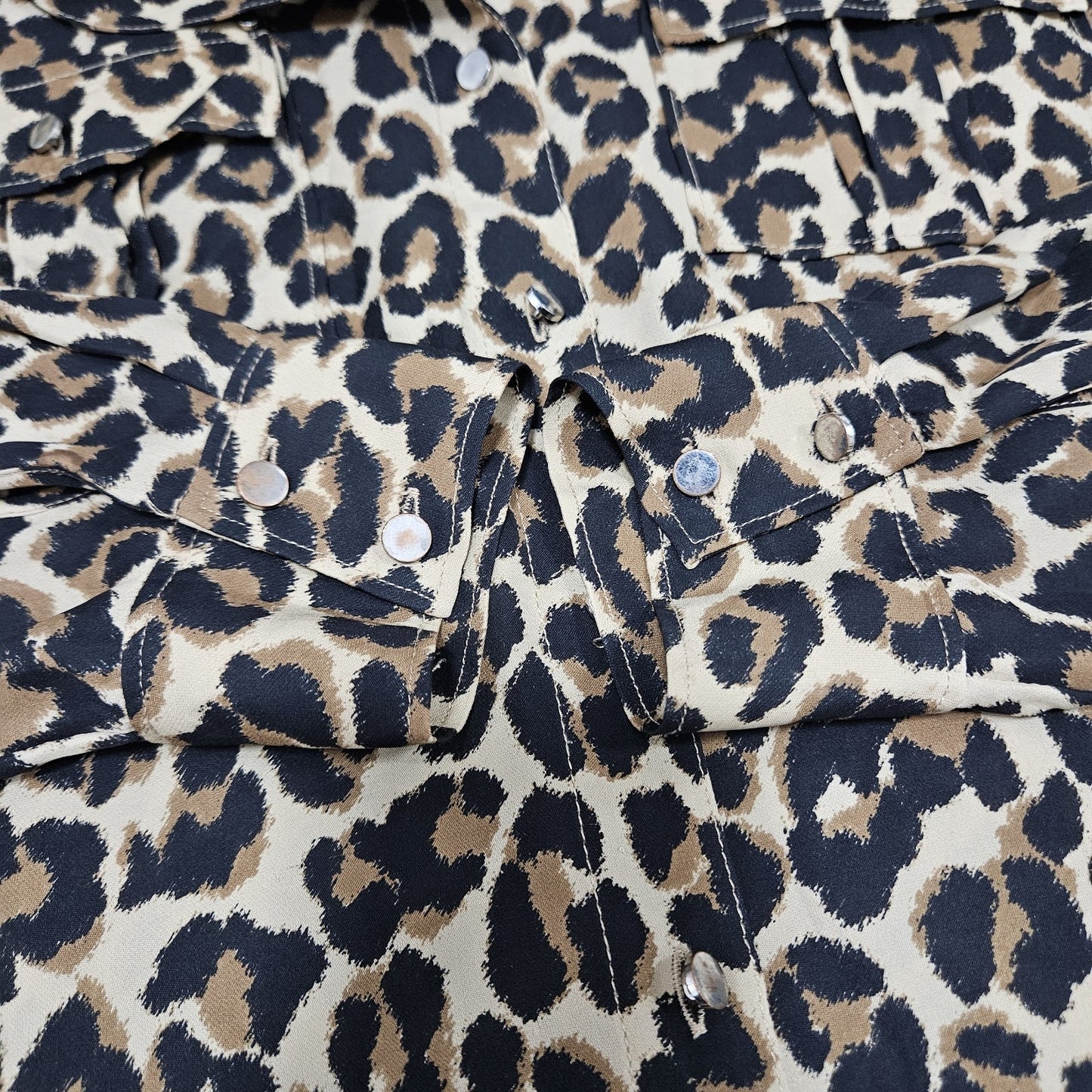White House Black Market Brown Leopard 100% Silk Button Up Blouse Shirt Top 6