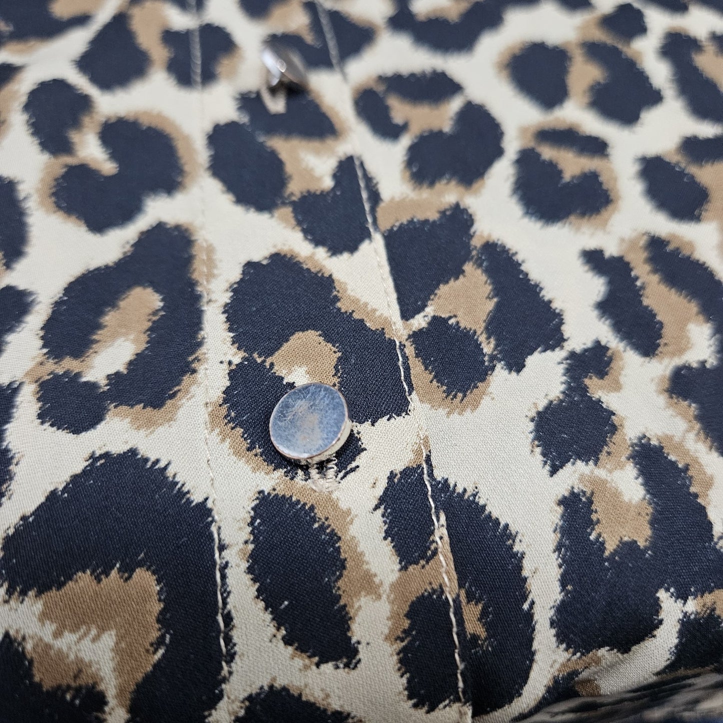 White House Black Market Brown Leopard 100% Silk Button Up Blouse Shirt Top 6