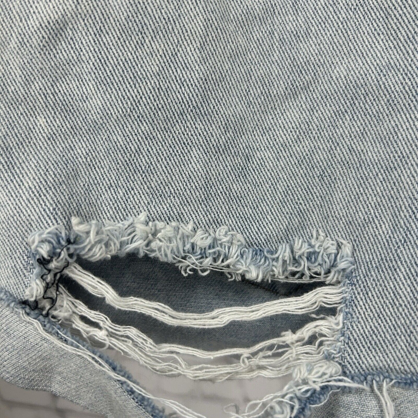 Pacsun Mom Short Light Wash Blue 100% Cotton Distressed Mid Rise Shorts Size 25