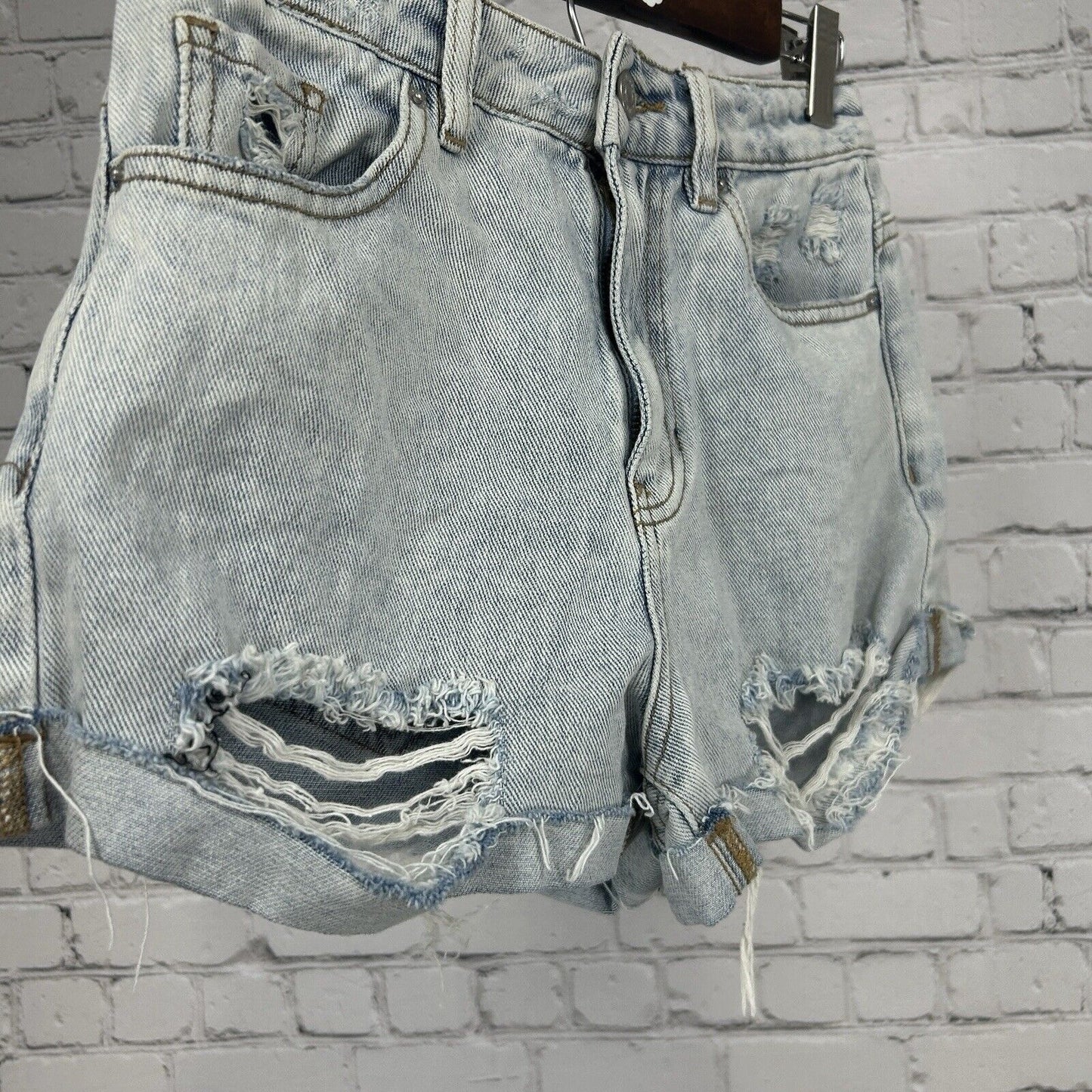 Pacsun Mom Short Light Wash Blue 100% Cotton Distressed Mid Rise Shorts Size 25