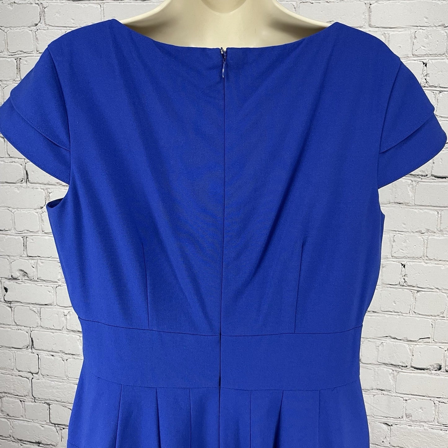 Tahari Arthur S Levine Blue Layered Short Sleeve Zipped Stretch Sheath Dress 12