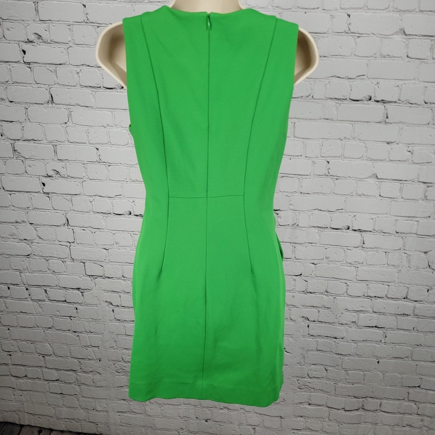 Diane Von Furstenberg Green Stretch Sleeveless Pockets Sheath Dress Size 6