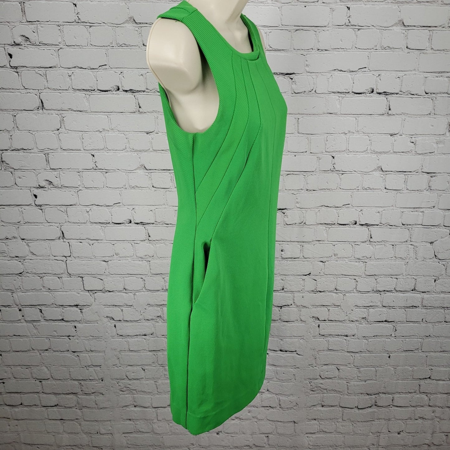 Diane Von Furstenberg Green Stretch Sleeveless Pockets Sheath Dress Size 6