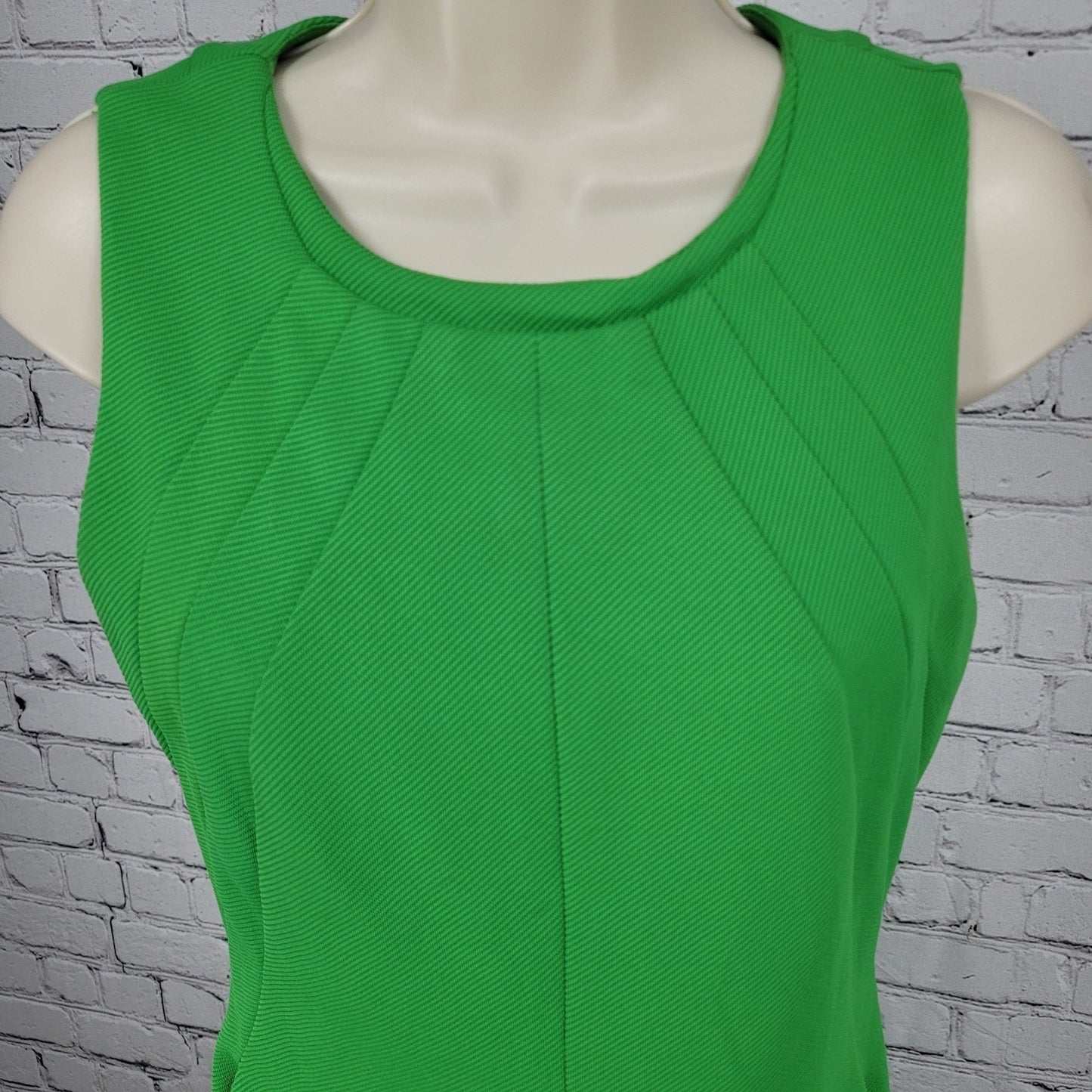 Diane Von Furstenberg Green Stretch Sleeveless Pockets Sheath Dress Size 6