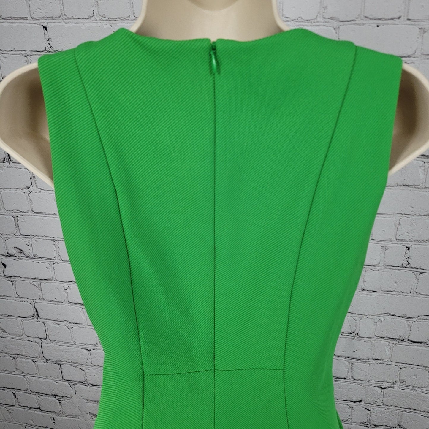 Diane Von Furstenberg Green Stretch Sleeveless Pockets Sheath Dress Size 6