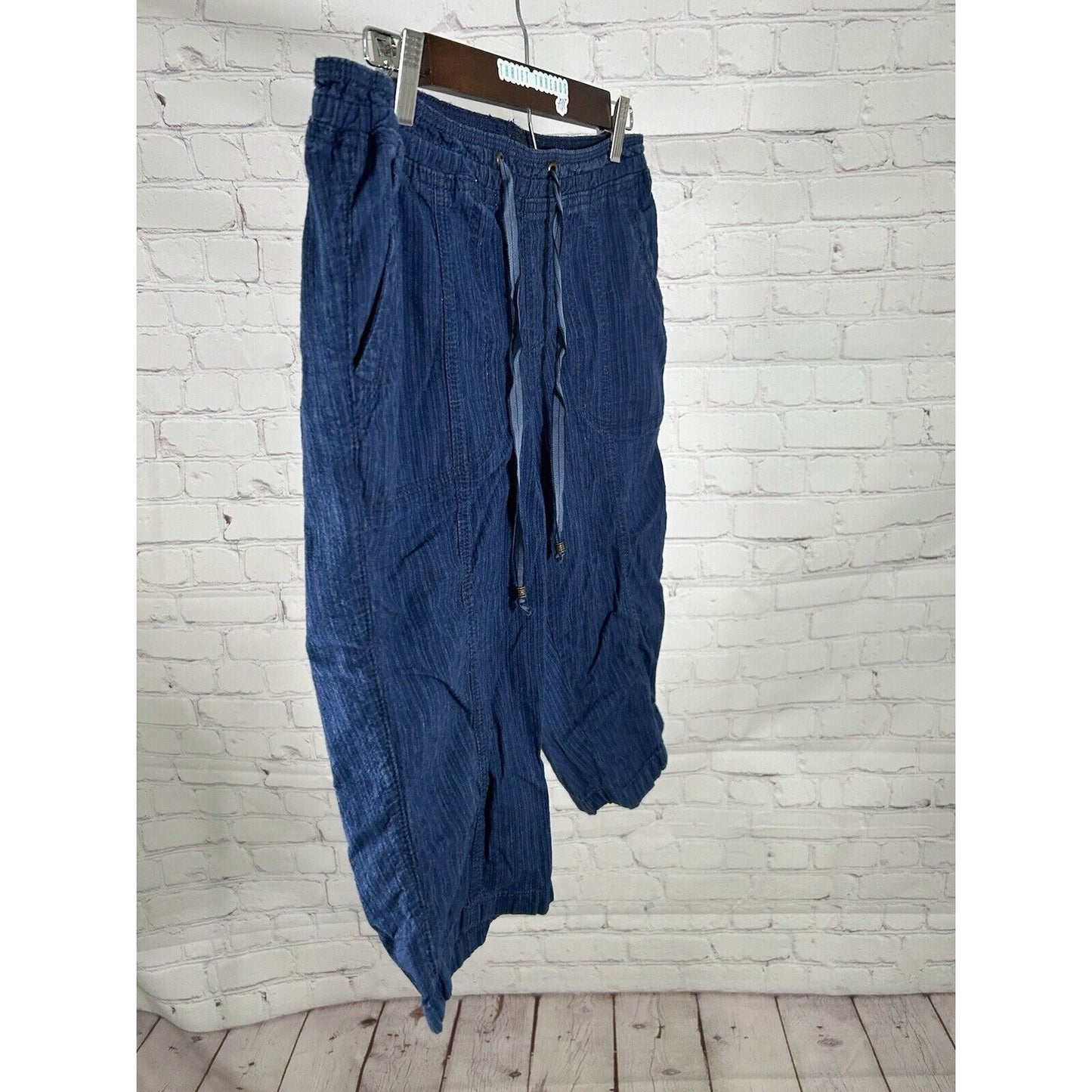 Lee Relaxed Fit Blue Linen Blend Striped Pull On Drawstring Shorts 8 (30 x 14.5)