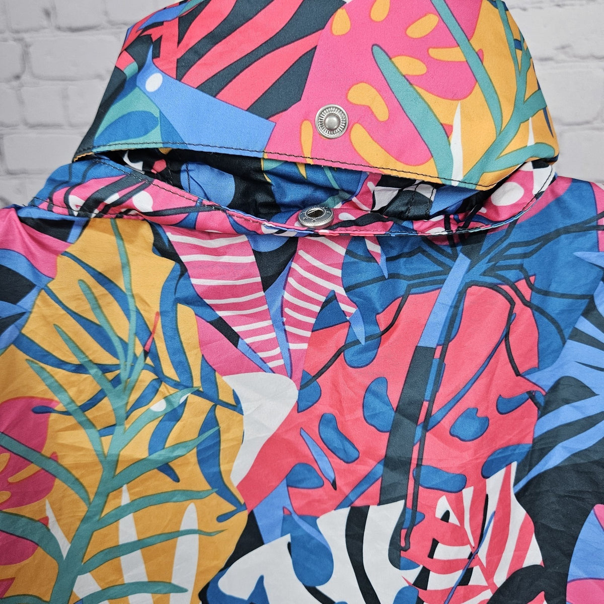 Lauren James Multicolor Leaves Hideable Hood Zip Pocket Windbreaker Jacket Large