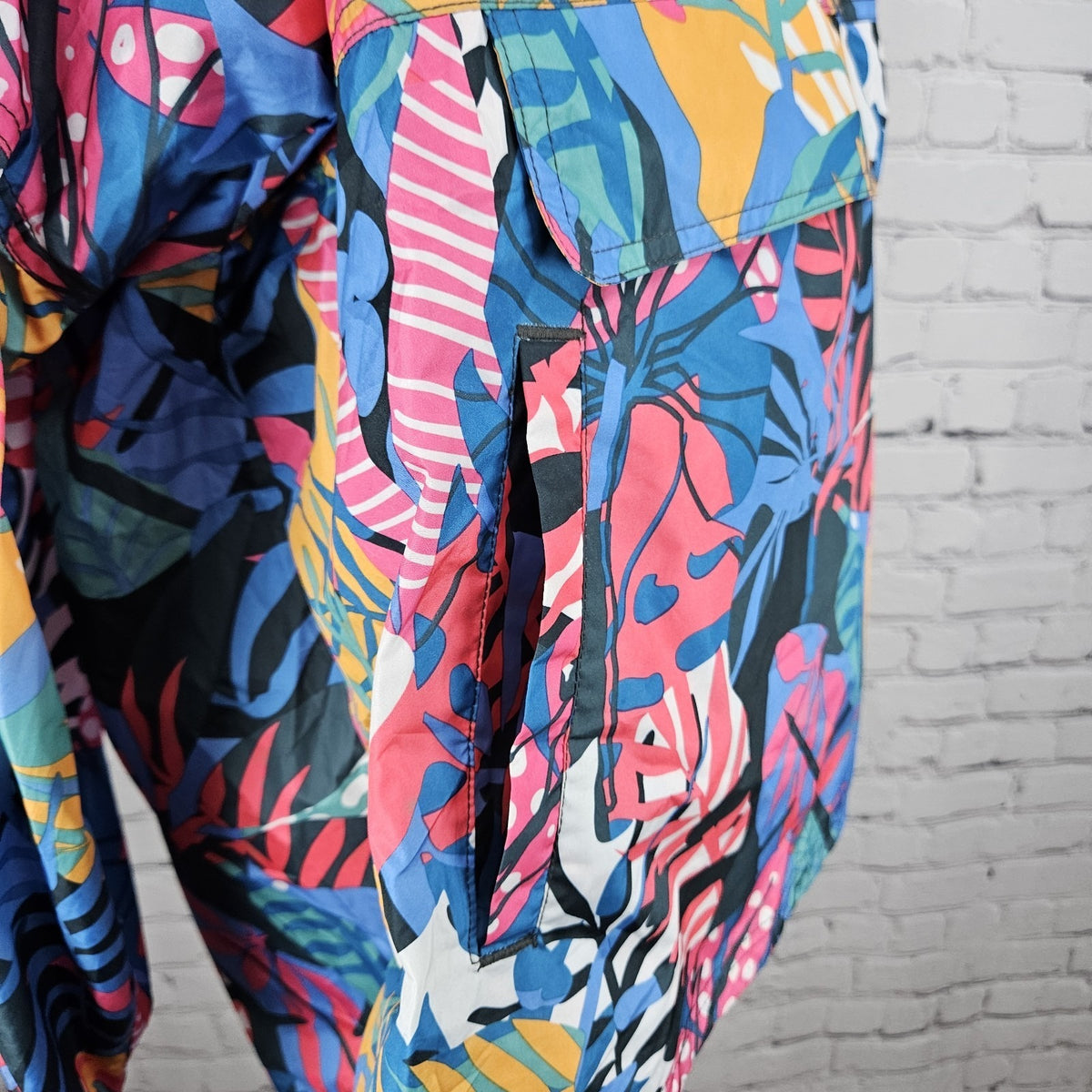 Lauren James Multicolor Leaves Hideable Hood Zip Pocket Windbreaker Jacket Large