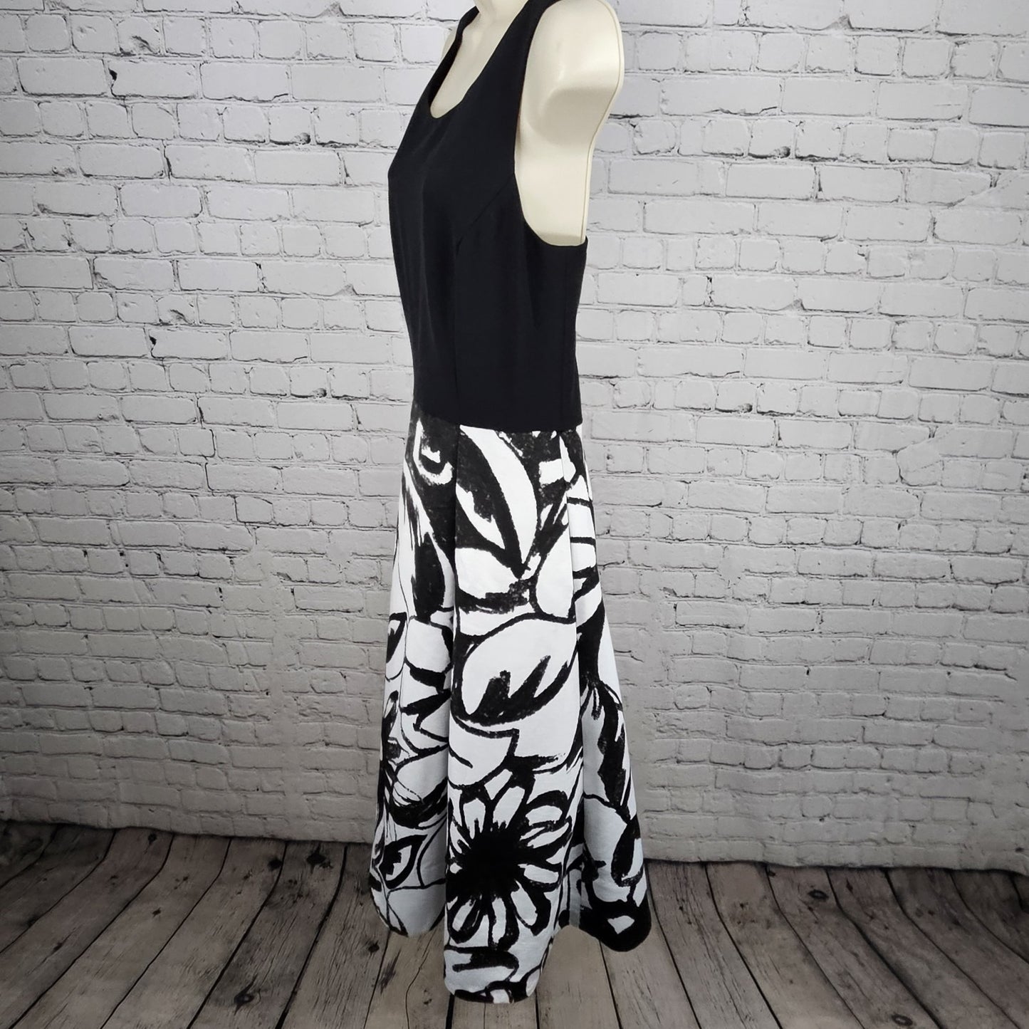 White House Black Market Sleeveless Floral Crossback Pleated A-Line Midi Dress 8