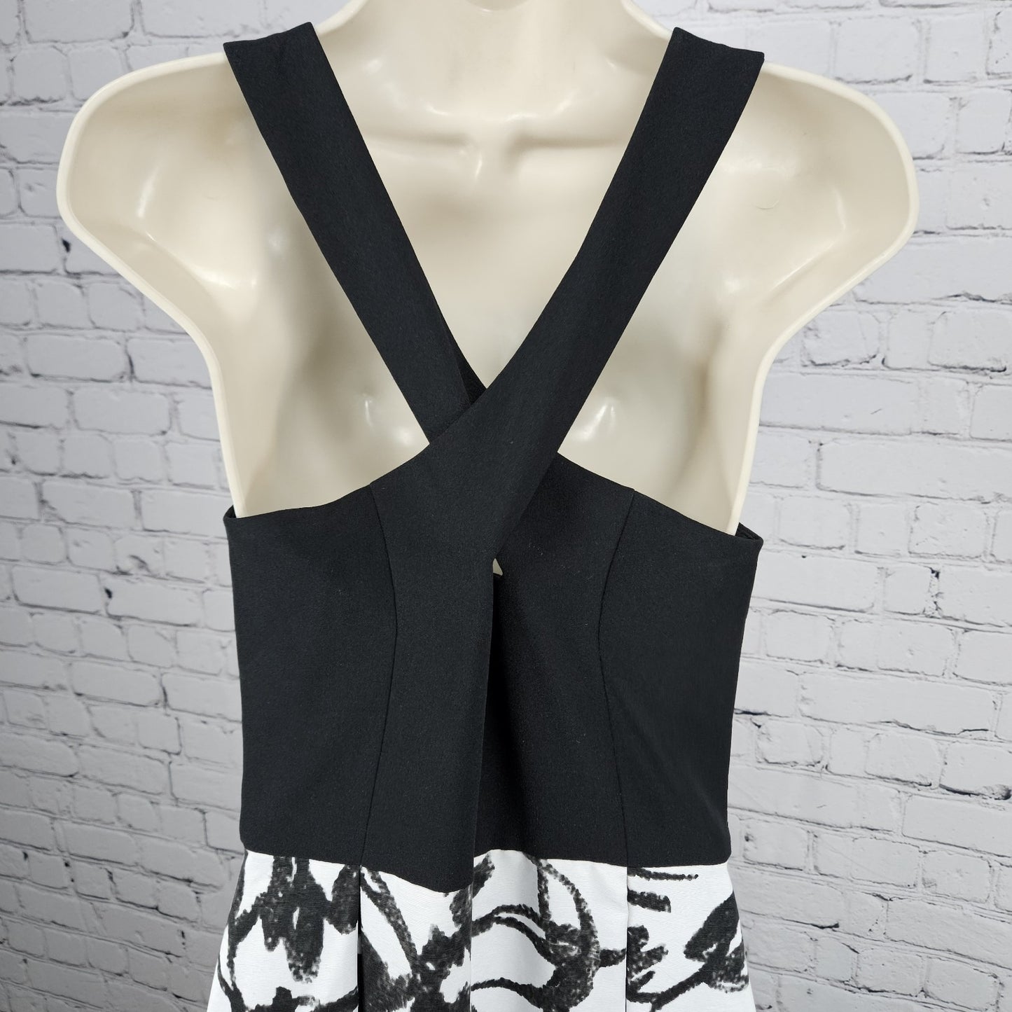 White House Black Market Sleeveless Floral Crossback Pleated A-Line Midi Dress 8