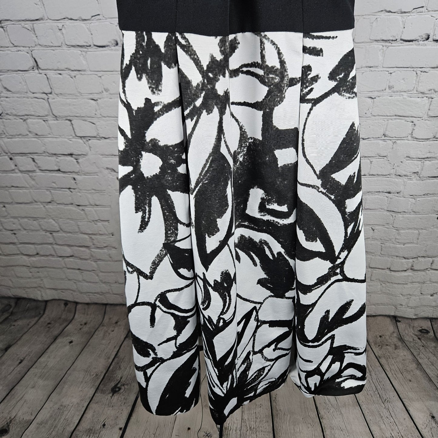 White House Black Market Sleeveless Floral Crossback Pleated A-Line Midi Dress 8