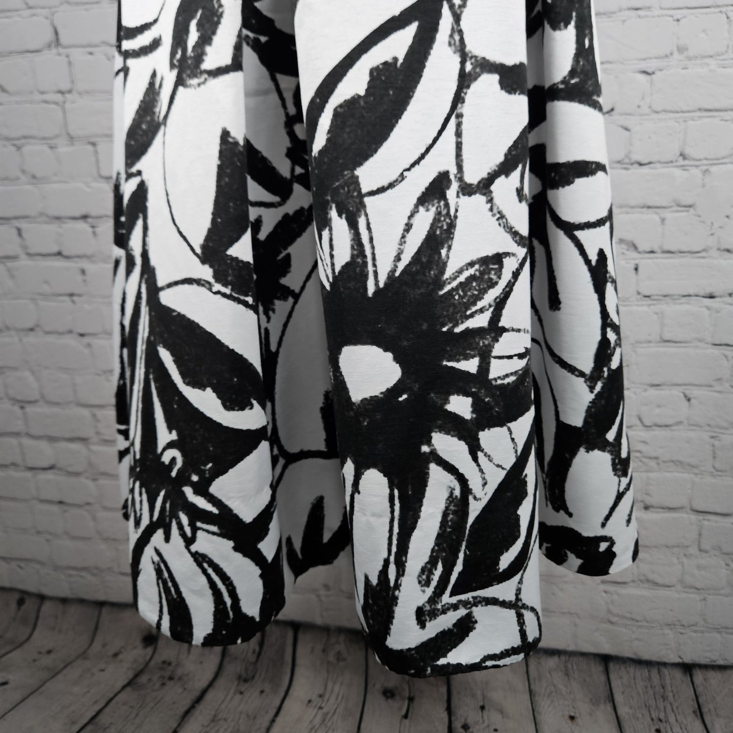 White House Black Market Sleeveless Floral Crossback Pleated A-Line Midi Dress 8