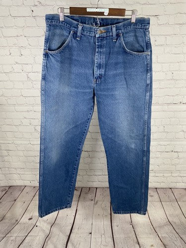 VTG Rustler Medium Wash Denim Blue Straight Leg Mid Rise Men’s Jeans (36 x 31)