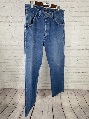 VTG Rustler Medium Wash Denim Blue Straight Leg Mid Rise Men’s Jeans (36 x 31)