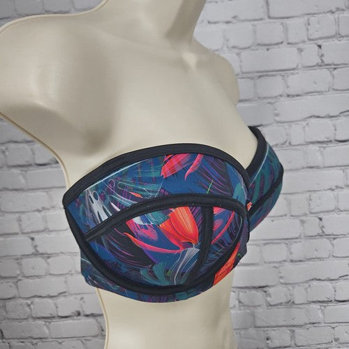 Swimsuits For All Blue Tropical Print Underwire Bandeau Bikini Swim Top 18