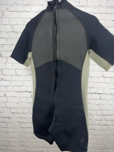 OTE On The Edge Black Gray Sage Short Sleeve Back Zip Shorty Spring Wetsuit M