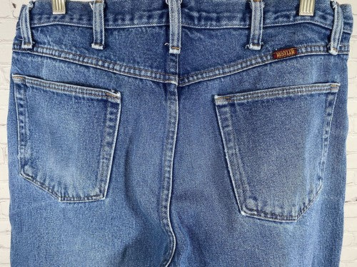 VTG Rustler Medium Wash Denim Blue Straight Leg Mid Rise Men’s Jeans (36 x 31)