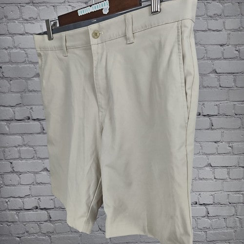 Ben Hogan Stone Light Tan Flat Front Performance Men's Golf Shorts 32 (33X9)