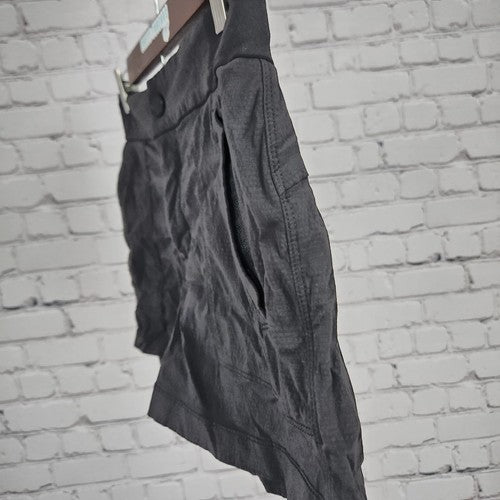 Athleta Black Textured Short Zippered Pockets Athletic Shorts Size 0 (27x4)
