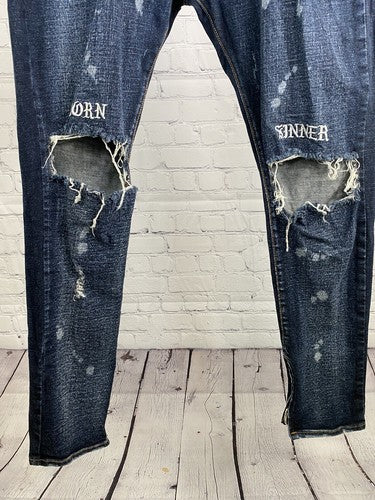 LAKENZIE Dark Wash Distressed Born Sinner Embroidered Denim Zipper Ankle Jeans L