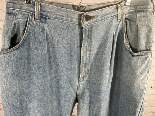VTG Cafe Light Wash Pleated Front High Rise Blue Jeans Women’s Size 20 (34 x 29)