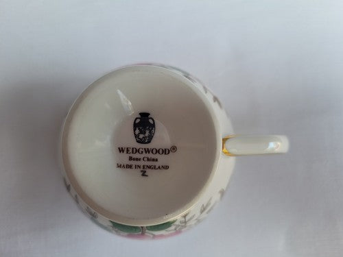 Wedgwood Bone China Made In England Floral Gold Rim Tea Cup