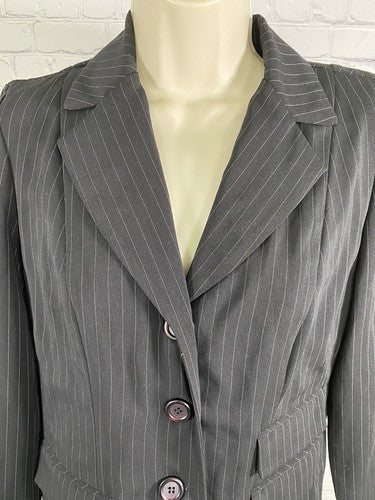 VTG Dani Max Petite Shoulder Pads Long Black Pinstriped Light Overcoat Jacket 4