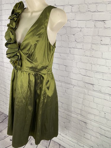 Fab’rik Shiny Green V Neck Ruffle Flower Sleeveles A Line Dress M Medium