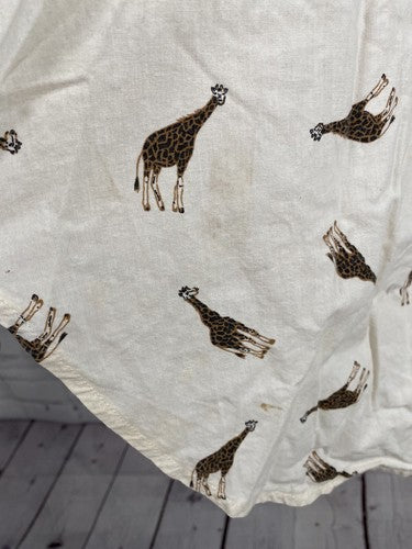 VTG Panama Jill Off White Short Sleeve Button Up Collared Giraffe Shirt Womens M
